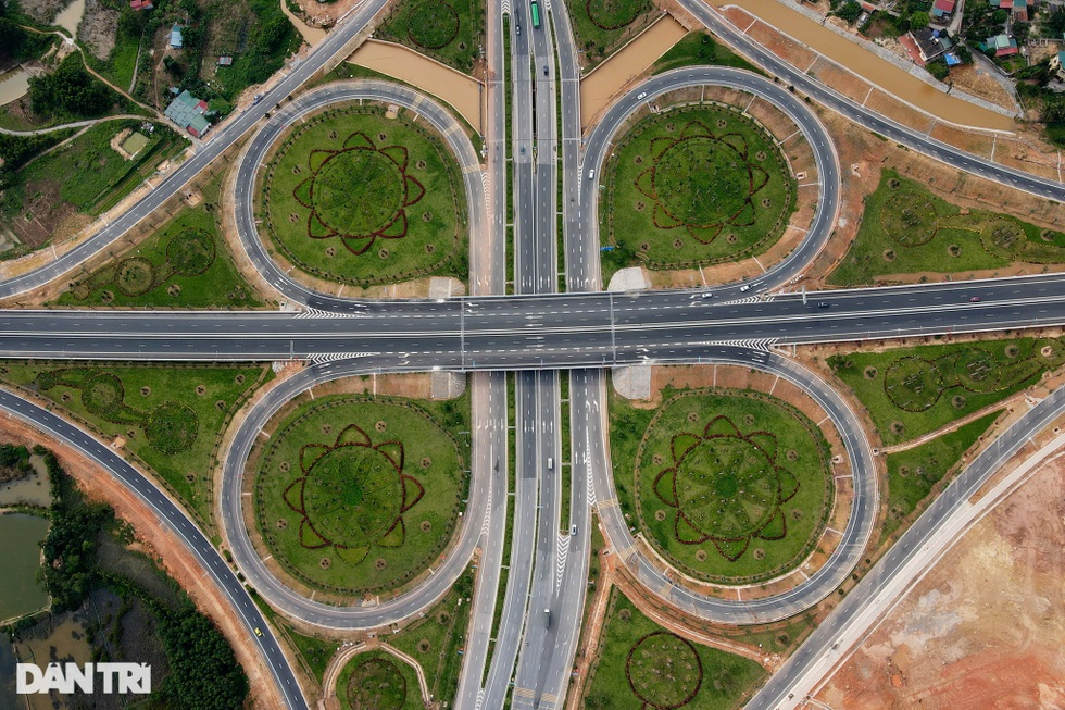 Bài học từ Quảng Ninh - 1 Bài học từ Quảng Ninh - 1