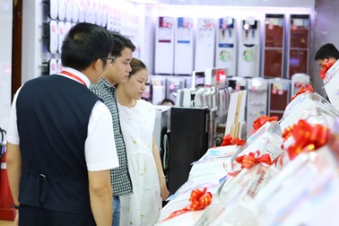 TPHCM: Nhiều doanh nghiệp hưởng ứng Giờ Trái đất