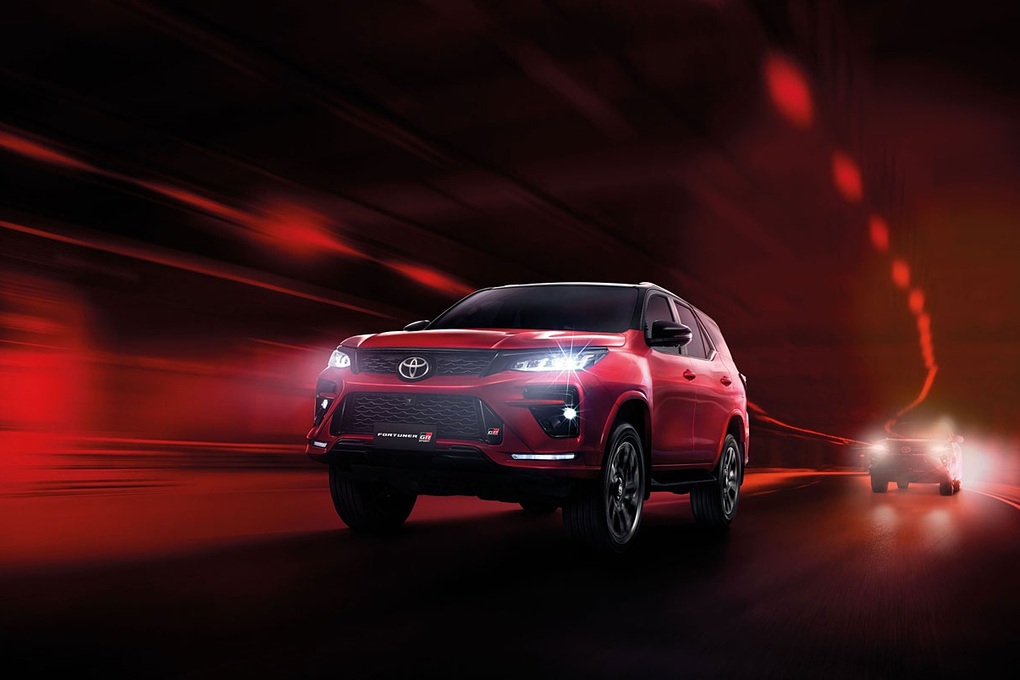 Toyota Fortuner 2023 ra mắt tại Đông Nam Á, thêm trang bị và mạnh hơn - 2 Toyota Fortuner 2023 ra mắt tại Đông Nam Á, thêm trang bị và mạnh hơn - 2