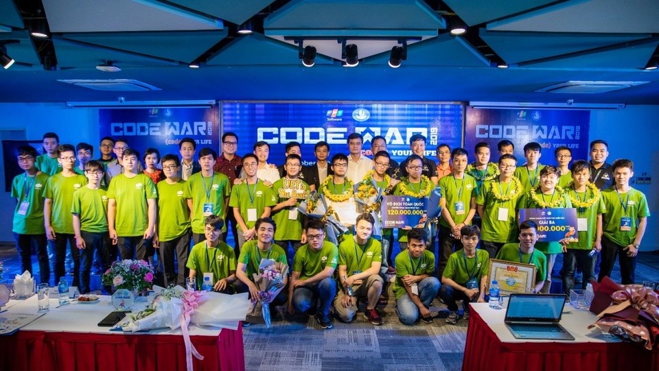 Nỗi cô đơn của người làm sản phẩm - Cao Văn Việt, ông trùm code và ba lần khởi nghiệp - 1 Nỗi cô đơn của người làm sản phẩm - Cao Văn Việt, ông trùm code và ba lần khởi nghiệp - 1