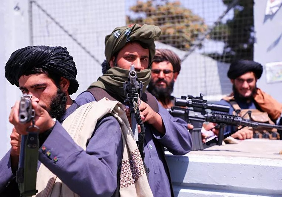 Đặc nhiệm Anh giả gái đánh lừa Taliban để chạy khỏi Afghanistan - 2 Đặc nhiệm Anh giả gái đánh lừa Taliban để chạy khỏi Afghanistan - 2