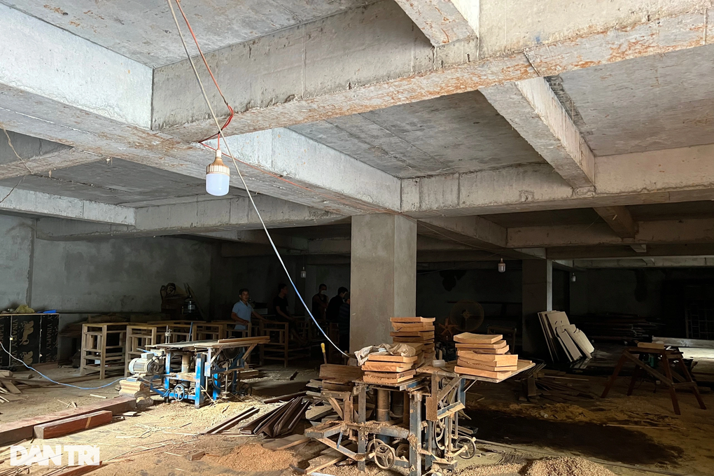 Cận cảnh biệt thự sai phạm bị Chủ tịch tỉnh Quảng Ngãi lệnh tháo dỡ - 3 Cận cảnh biệt thự sai phạm bị Chủ tịch tỉnh Quảng Ngãi lệnh tháo dỡ - 3