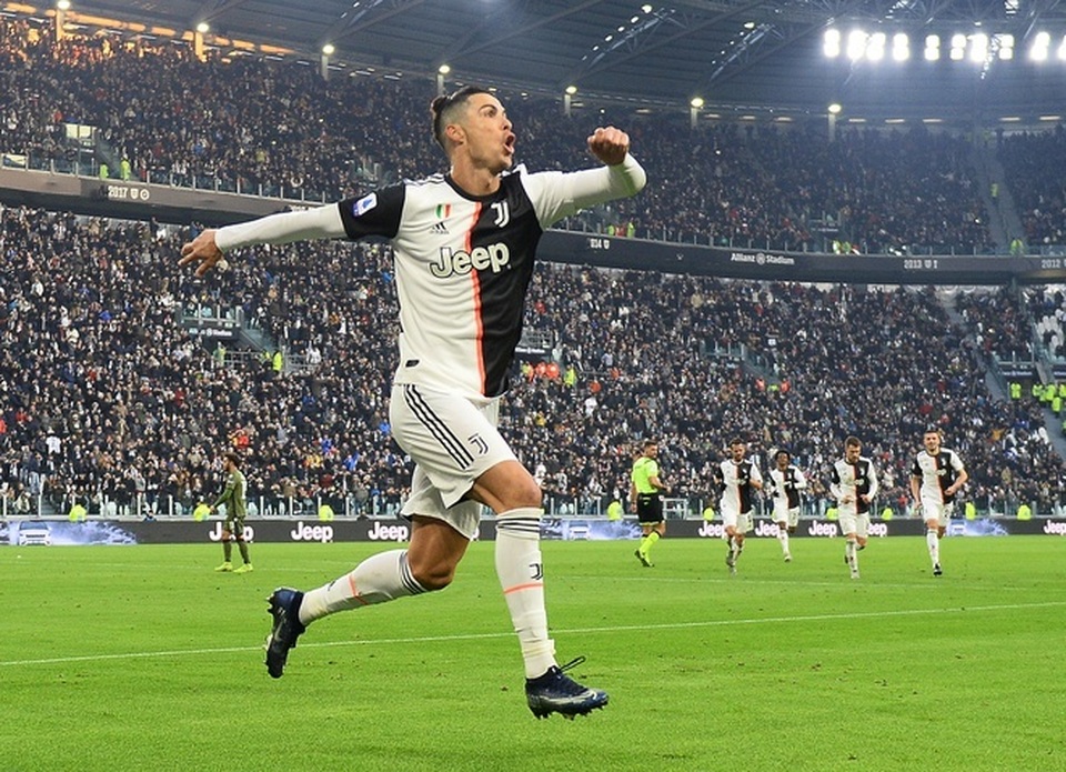 C.Ronaldo lập hat-trick, Juventus đại thắng ngày đầu năm - 1 C.Ronaldo lập hat-trick, Juventus đại thắng ngày đầu năm - 1