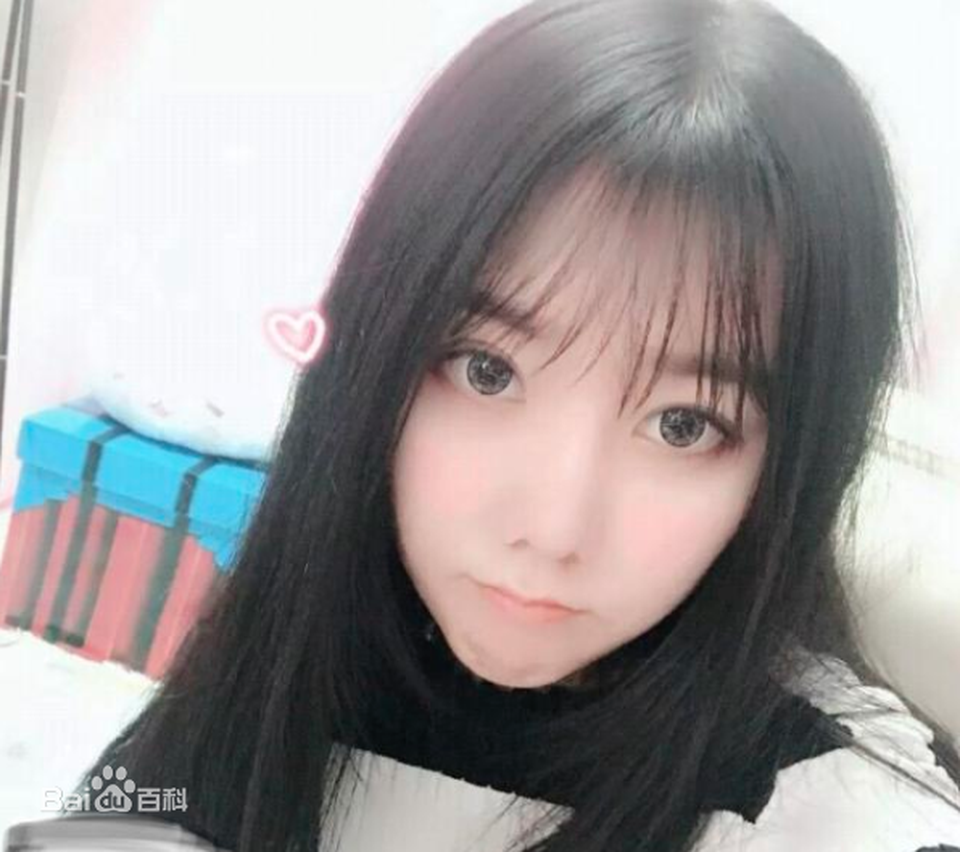 Streamer thu nhập trăm tỉ bỏ xa bà Tân Vlog và YouTuber giàu nhất VN - 4 Streamer thu nhập trăm tỉ bỏ xa bà Tân Vlog và YouTuber giàu nhất VN - 4