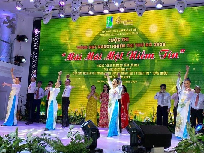Gần 40 người khiếm thị tham gia cuộc thi “Bước nhảy người khiếm thị” - Ảnh 2. Gần 40 người khiếm thị tham gia cuộc thi “Bước nhảy người khiếm thị” - Ảnh 2.
