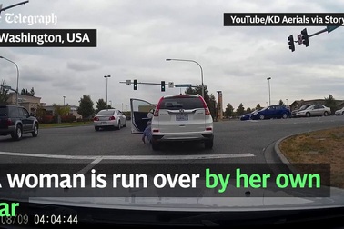 Tai nạn hy hữu với xe số tự động