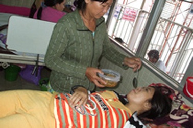 Khát khao sống của cô gái mang khối u