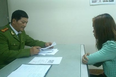 Cô gái nghèo bị ép lấy chồng khuyết tật người nước ngoài trừ nợ