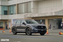 Nhóm xe hybrid tháng 10: Honda CR-V giảm mạnh tiêu thụ dù có ưu đãi lớn
