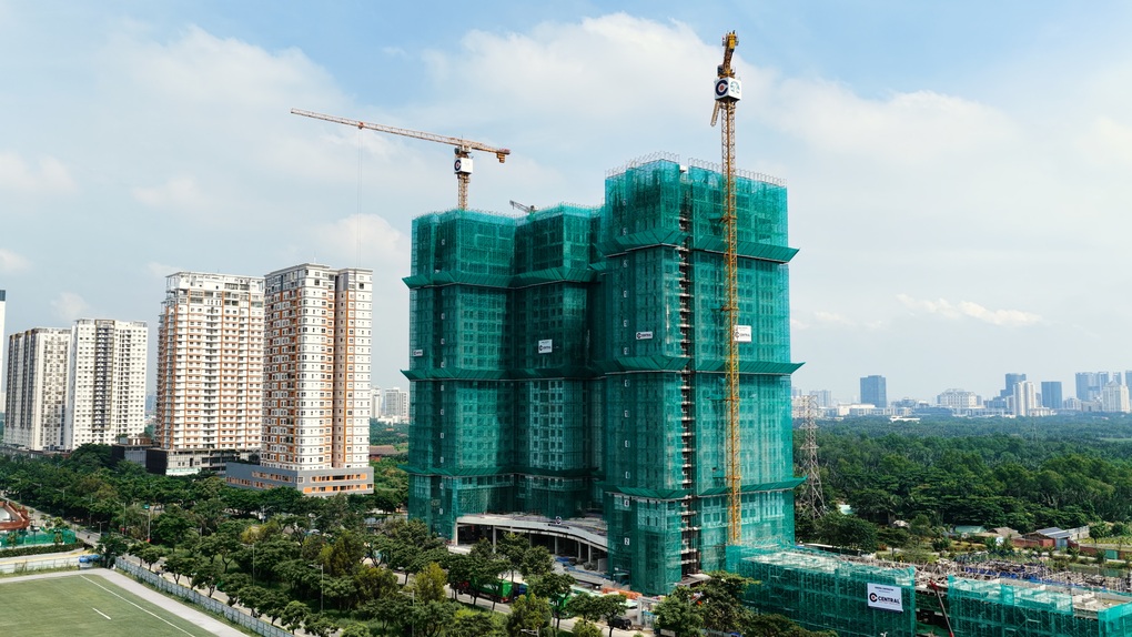 Essensia Sky cất nóc - bước tiến chiến lược kiến tạo chuẩn sống mới tại Nam Sài Gòn - 5 Essensia Sky cất nóc - bước tiến chiến lược kiến tạo chuẩn sống mới tại Nam Sài Gòn - 5