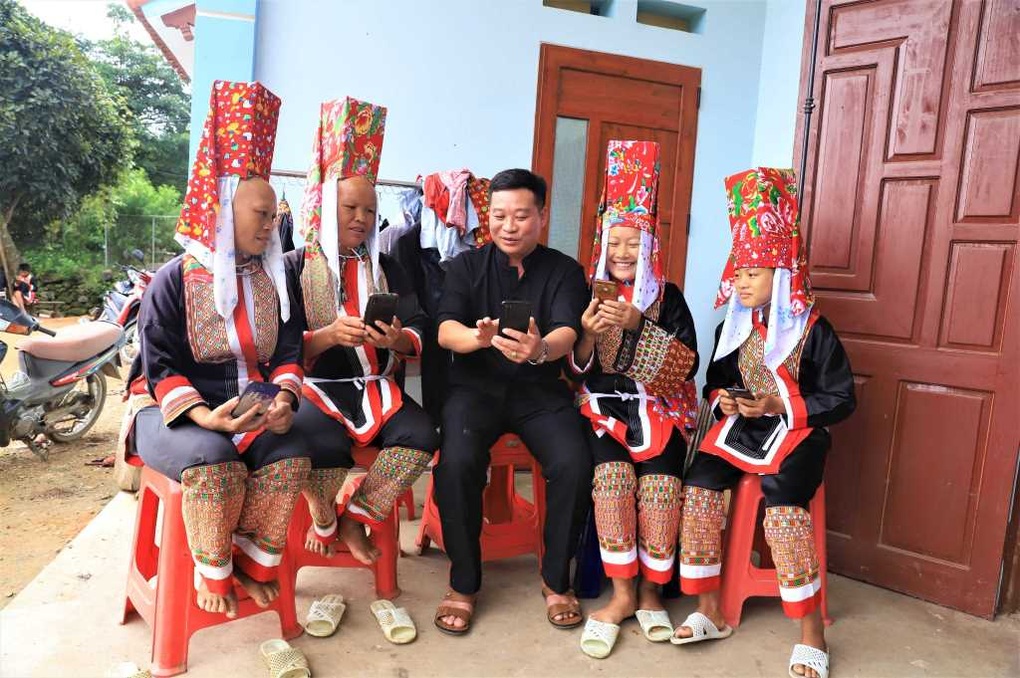 Hỗ trợ tín dụng - chìa khóa giảm nghèo vùng đồng bào dân tộc thiểu số - 2 Hỗ trợ tín dụng - chìa khóa giảm nghèo vùng đồng bào dân tộc thiểu số - 2