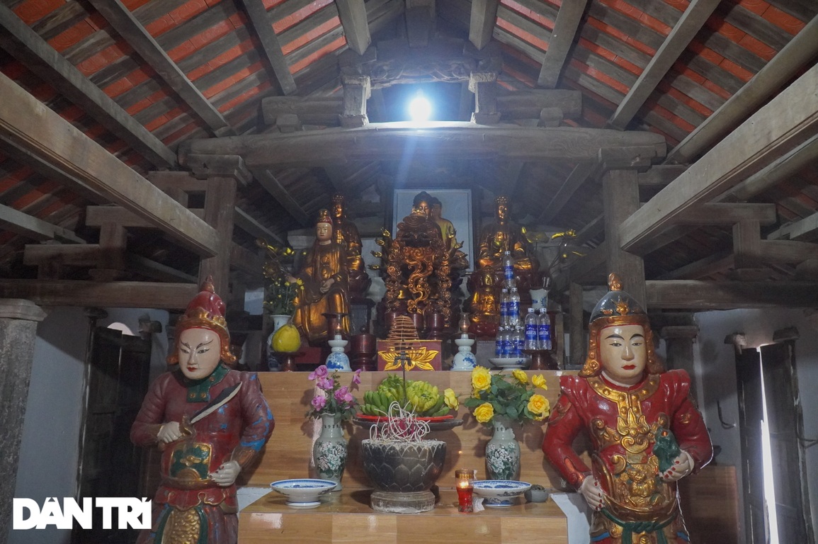 Lạ lùng chùa cổ nằm chênh vênh trên đỉnh núi suốt 6 thế kỷ ở Hà Nội - 4 Lạ lùng chùa cổ nằm chênh vênh trên đỉnh núi suốt 6 thế kỷ ở Hà Nội - 4
