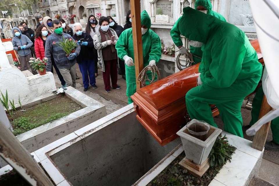 Phút cuối của các nạn nhân Covid-19 - 12 Phút cuối của các nạn nhân Covid-19 - 12
