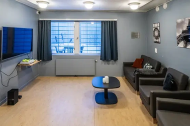 Cảnh khó tin trong nhà tù ở Na Uy: Có phòng chơi game, được xem tivi