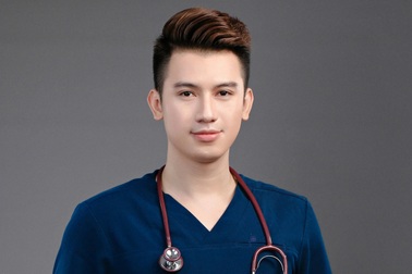 Bác sĩ điển trai nổi tiếng cõi mạng với tuyên bố "thích làm phụ nữ có bầu"