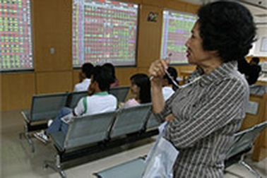 Đại gia phân bón chào sàn, thị trường sôi động