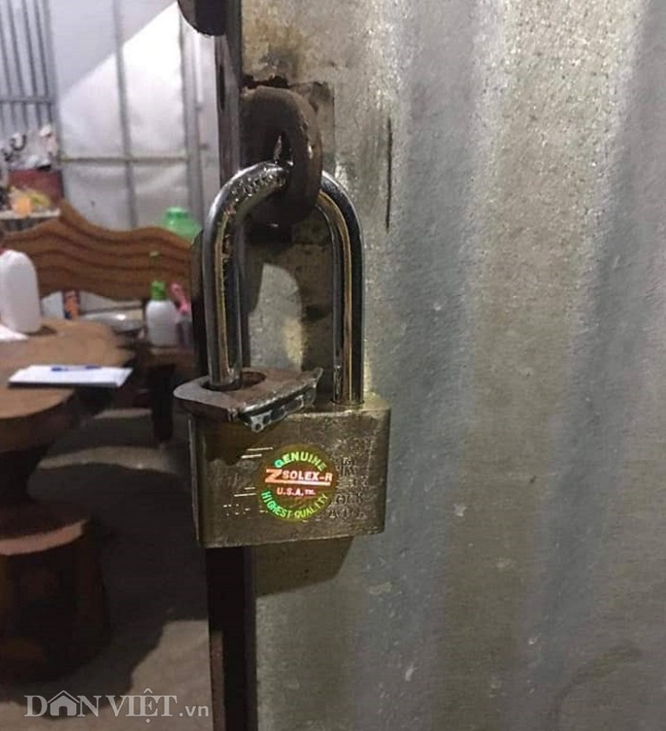 Sốc: Mất trộm giàn phong lan đột biến hơn 4 tỷ đồng, ông chủ đi cấp cứu - 2 Sốc: Mất trộm giàn phong lan đột biến hơn 4 tỷ đồng, ông chủ đi cấp cứu - 2