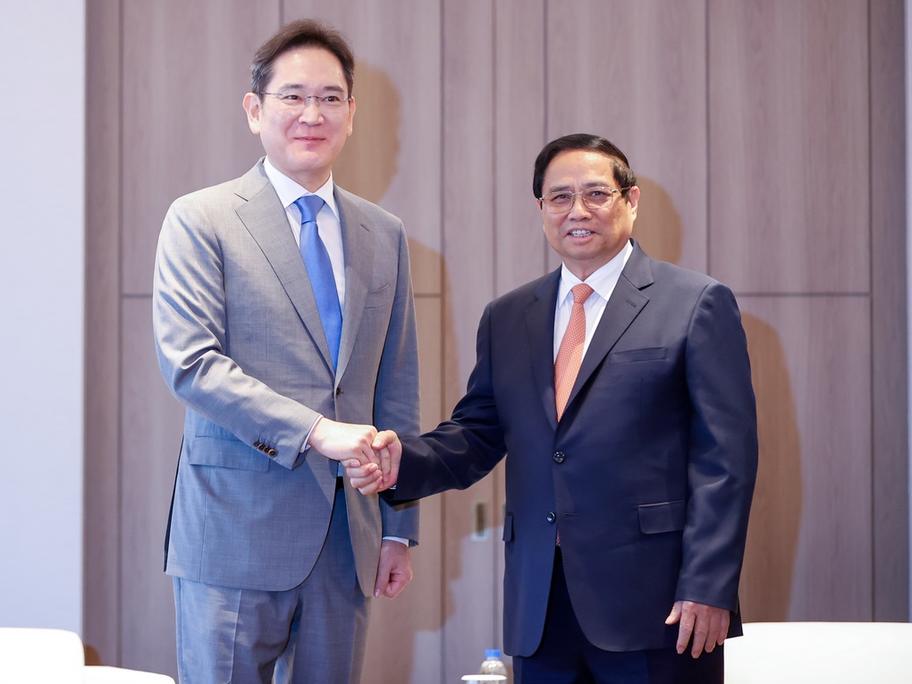 Thủ tướng mong sớm có người Việt tham gia ban lãnh đạo Samsung Việt Nam - 1 Thủ tướng mong sớm có người Việt tham gia ban lãnh đạo Samsung Việt Nam - 1