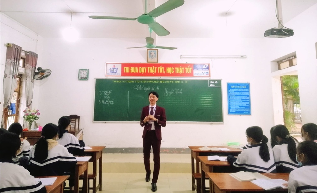 Học sinh mê đồng phục, phụ huynh chi thêm để con mặc quanh năm - 3 Học sinh mê đồng phục, phụ huynh chi thêm để con mặc quanh năm - 3