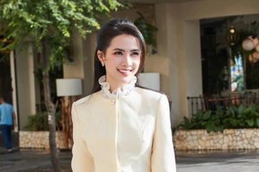 Phan Thị Mơ hé lộ tuổi thơ khó khăn, hạnh phúc khi xây được nhà cho bố mẹ