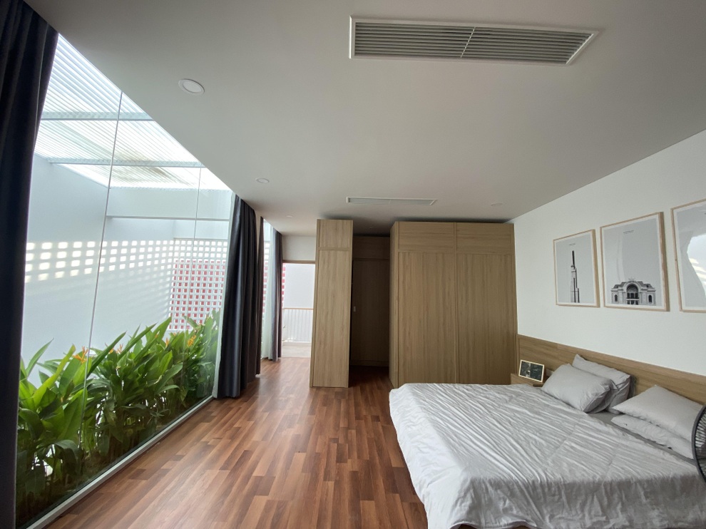 Xấu, đẹp bên trong ngôi nhà 2 tầng tốn nhiều tiền vẫn bị ví như lồng sắt - 8 Xấu, đẹp bên trong ngôi nhà 2 tầng tốn nhiều tiền vẫn bị ví như lồng sắt - 8
