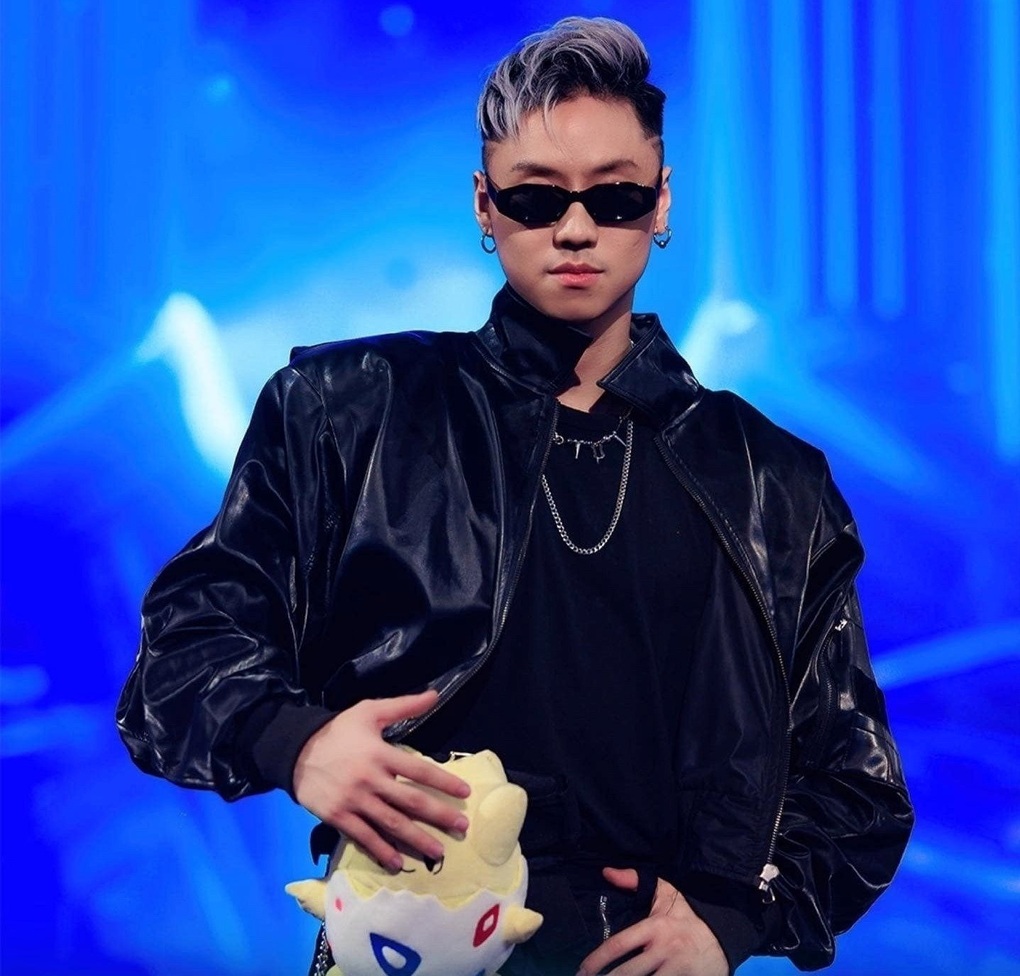 Nam thần DJ Rap Việt Wukong học tiếng Việt, muốn kết hợp Hoàng Thùy Linh - 1 Nam thần DJ Rap Việt Wukong học tiếng Việt, muốn kết hợp Hoàng Thùy Linh - 1
