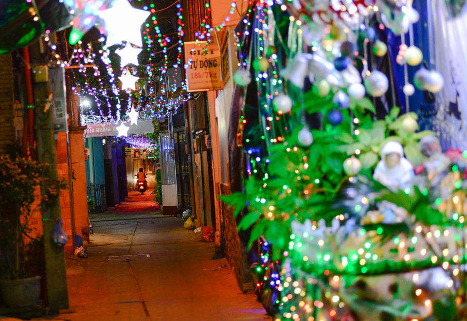 Xóm đạo Sài Gòn.jpg Xóm đạo Sài Gòn.jpg