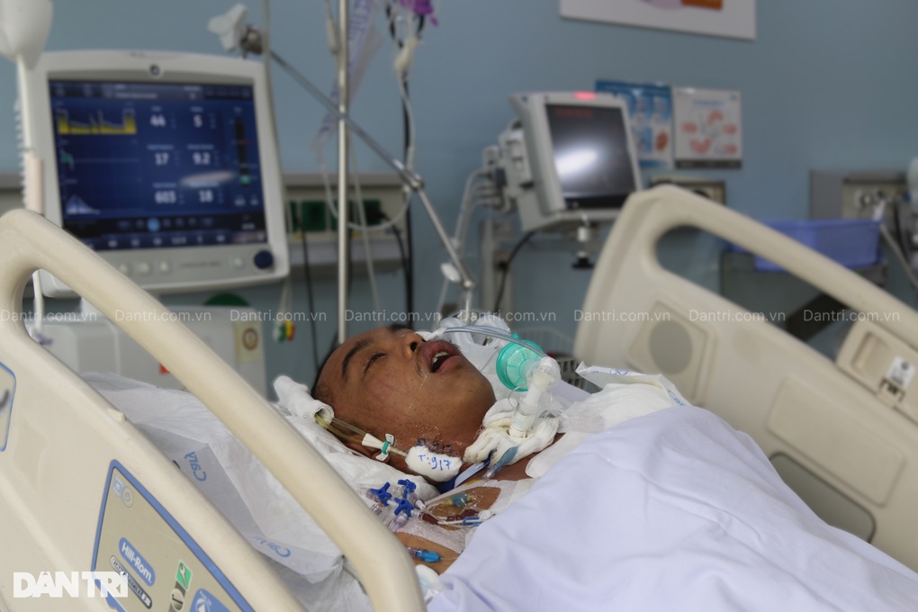 Bác sĩ kêu gọi cứu mạng con trai của nữ tạp vụ khốn khổ - 3 Bác sĩ kêu gọi cứu mạng con trai của nữ tạp vụ khốn khổ - 3