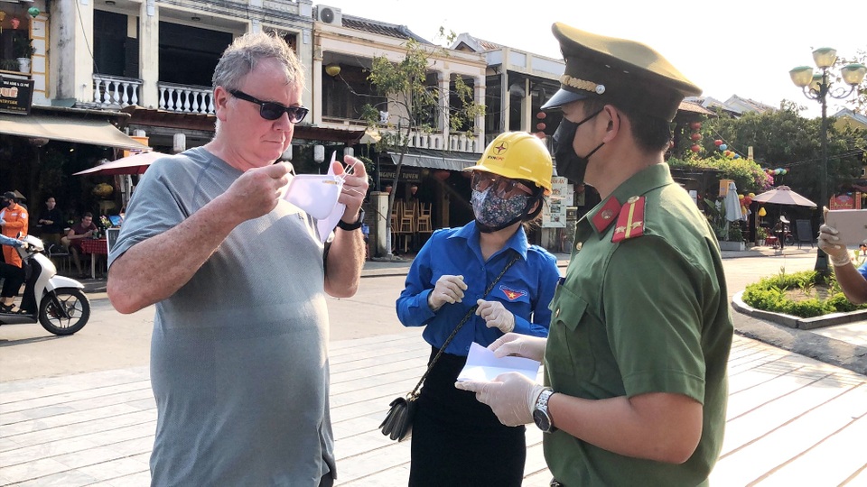 Tuổi trẻ Hội An chung tay phòng, chống dịch Covid-19 - 1 Tuổi trẻ Hội An chung tay phòng, chống dịch Covid-19 - 1