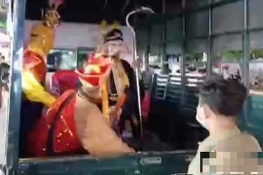 "Thầy trò Đường Tăng" vòi tiền du khách tại Phú Quốc