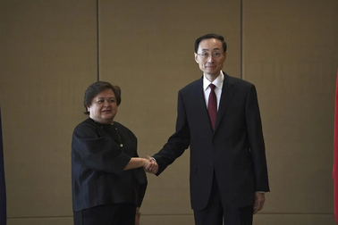 Philippines kêu gọi Trung Quốc "không ép buộc và đe dọa" ở Biển Đông