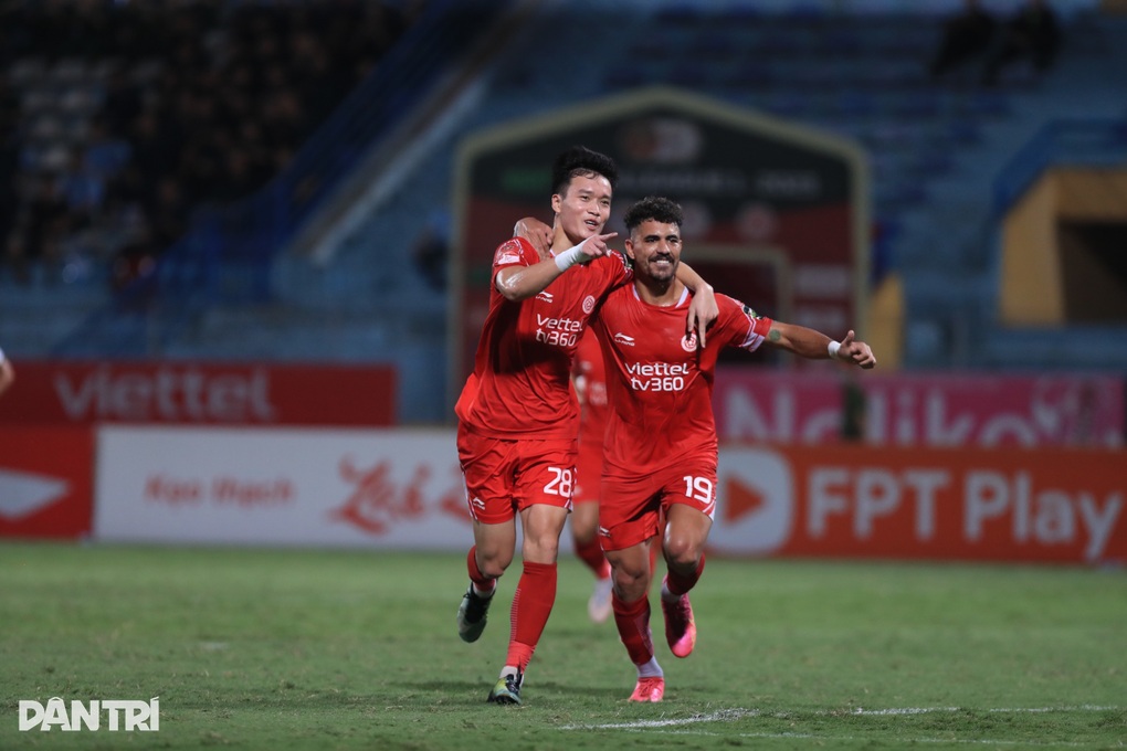 CLB Viettel đại thắng ở trận đấu lịch sử VAR xuất hiện tại V-League - 4