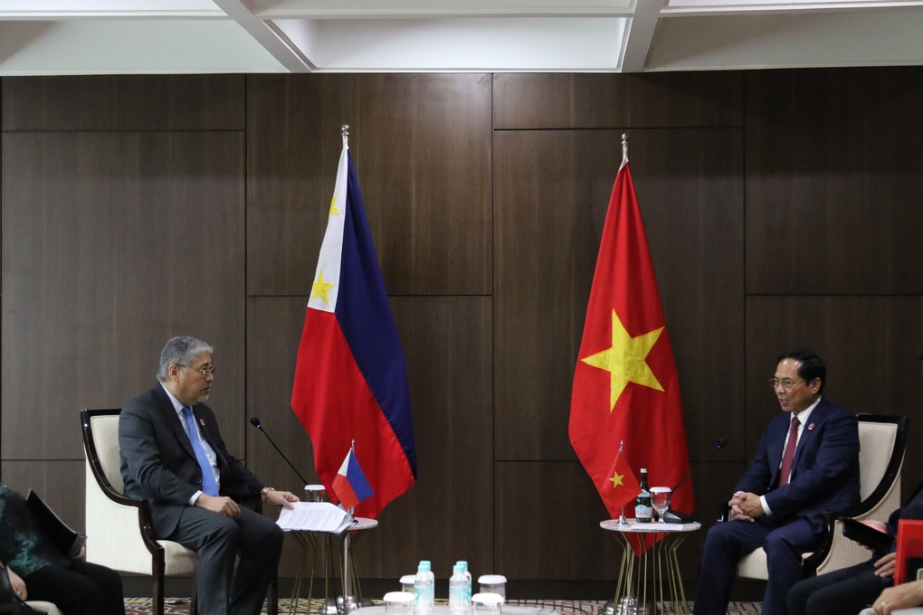 Bộ trưởng Bùi Thanh Sơn gặp ngoại trưởng Campuchia, Philippines, Malaysia - 2 Bộ trưởng Bùi Thanh Sơn gặp ngoại trưởng Campuchia, Philippines, Malaysia - 2