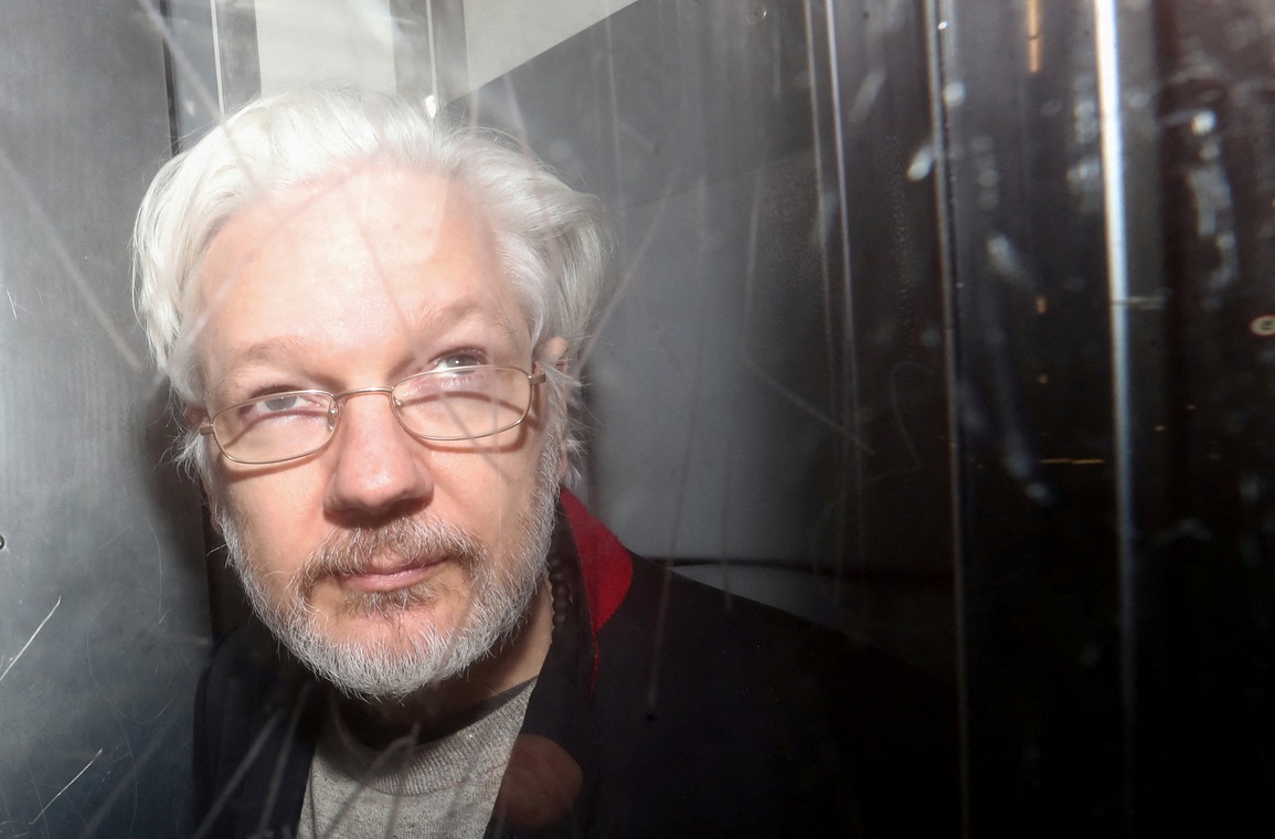 Tòa án Anh chấp thuận việc dẫn độ nhà sáng lập WikiLeaks sang Mỹ - 1 Tòa án Anh chấp thuận việc dẫn độ nhà sáng lập WikiLeaks sang Mỹ - 1