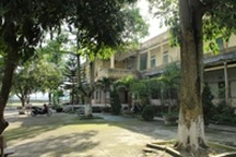 Ngôi trường hơn 20 năm “sống chung” với thuốc trừ sâu