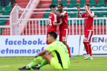 Ngoại binh tỏa sáng, Viettel đè bẹp đội bóng của Lào