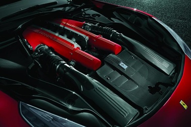 Ferrari quyết không dùng tăng áp cho động cơ V12