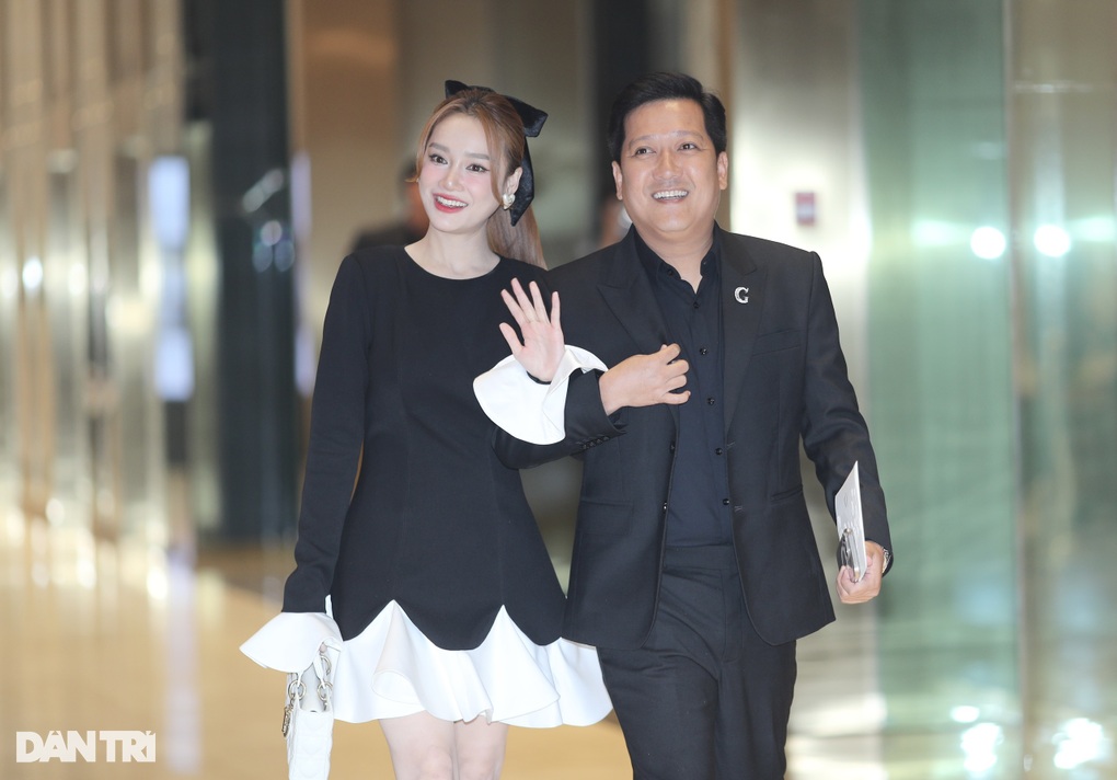 Mẹ 2 con Nhã Phương: 3 năm không ăn cơm, dáng thon gọn như thời con gái - 3 Mẹ 2 con Nhã Phương: 3 năm không ăn cơm, dáng thon gọn như thời con gái - 3