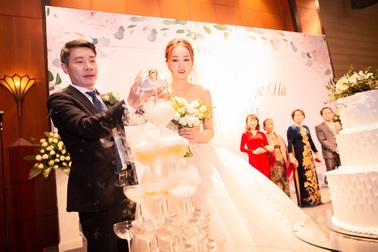 Bố của NSND Công Lý vắng mặt trong đám cưới con trai