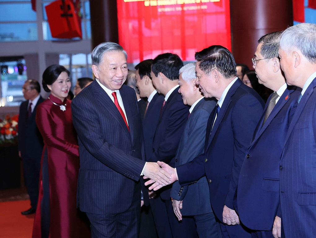 Tổng Bí thư, Chủ tịch nước: Việt Nam vững tin hướng tới hai mốc son 100 năm lịch sử - 1 Tổng Bí thư, Chủ tịch nước: Việt Nam vững tin hướng tới hai mốc son 100 năm lịch sử - 1