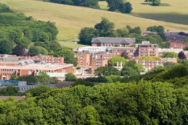 Sinh viên đại học Anh đòi giảm tiền ký túc xá, nhà trọ