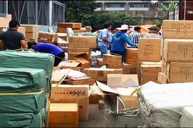 Vụ 10 container hàng Trung Quốc nhập lậu: Bắt khẩn cấp 2 cán bộ hải quan