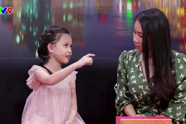 NSƯT Vân Khánh bị con gái tố mê phim, hung dữ...