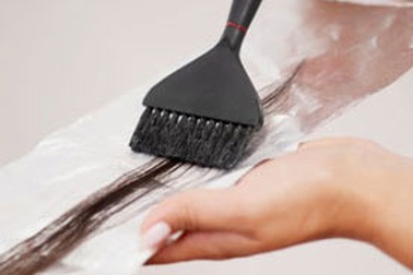 Chưa có thông tin về thuốc nhuộm tóc gây ung thư