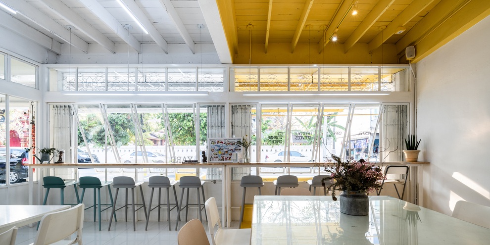 Thiết kế đẹp lạ trong quán cà phê cải tạo từ tòa nhà hơn 70 năm tuổi - 13 Thiết kế đẹp lạ trong quán cà phê cải tạo từ tòa nhà hơn 70 năm tuổi - 13