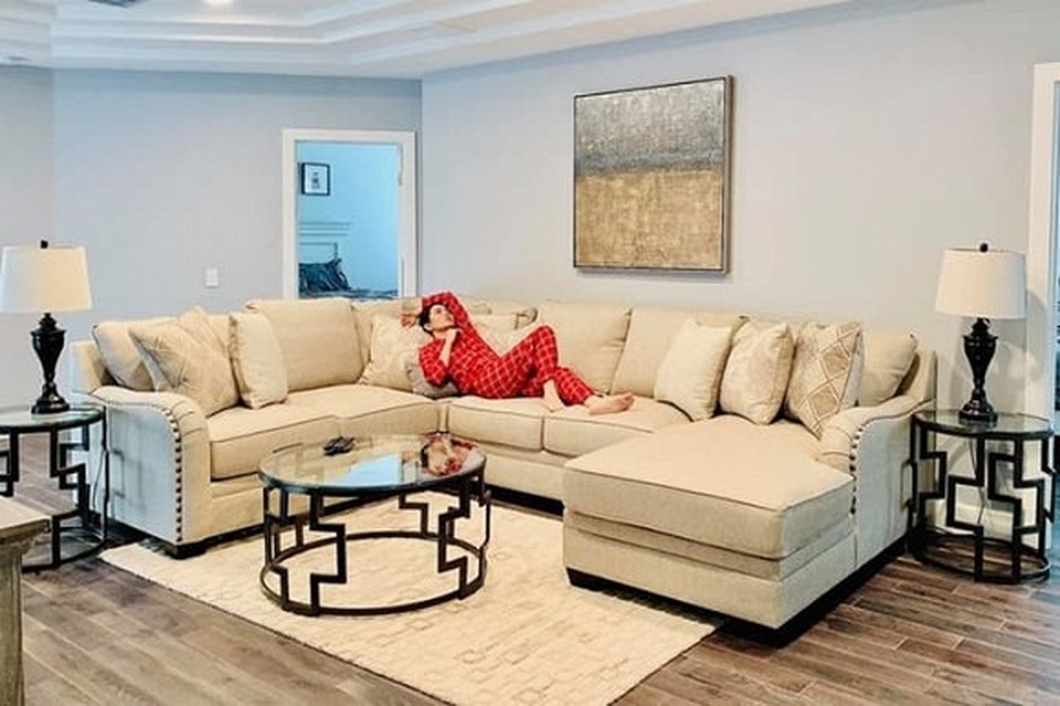 Lệ Quyên tậu luôn biệt thự khủng hậu ly hôn chồng đại gia - 4 Lệ Quyên tậu luôn biệt thự khủng hậu ly hôn chồng đại gia - 4
