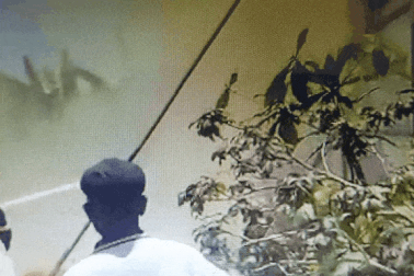 Cháy lớn kho chứa rơm, hơn 200 triệu đồng ra tro