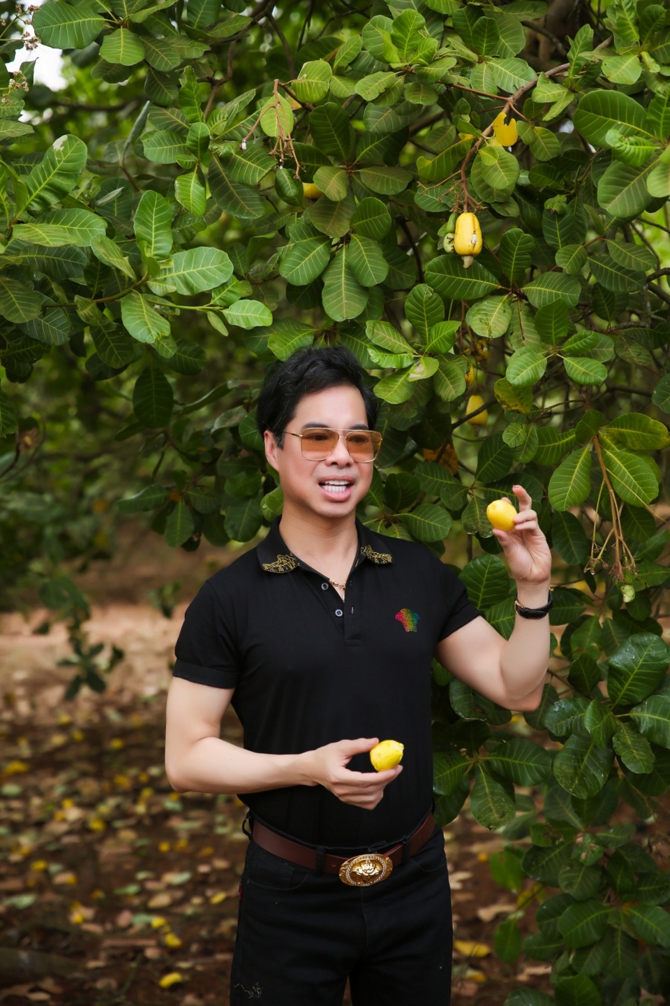 Ngọc Sơn làm nông dân chính hiệu trong khu vườn 2 hecta lần đầu tiết lộ - 10 Ngọc Sơn làm nông dân chính hiệu trong khu vườn 2 hecta lần đầu tiết lộ - 10