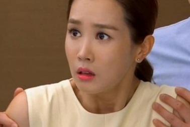 Bố chồng khuyên con trai cặp bồ, con dâu sốc khi biết lý do