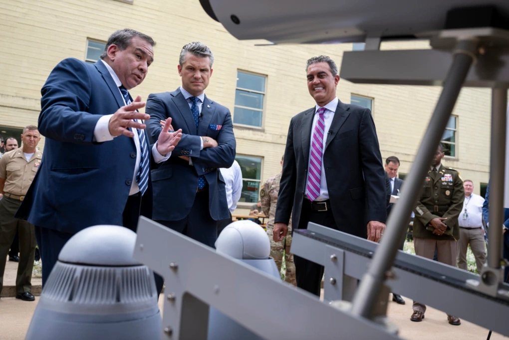 Mỹ trình làng UAV chiến đấu LUCAS giá rẻ, cạnh tranh Shahed‑136 của Iran - 1 Mỹ trình làng UAV chiến đấu LUCAS giá rẻ, cạnh tranh Shahed‑136 của Iran - 1